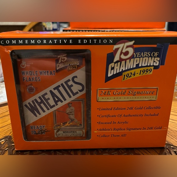 Wheaties 75 years of champions “Lou Gehrig” - Picture 1 of 2